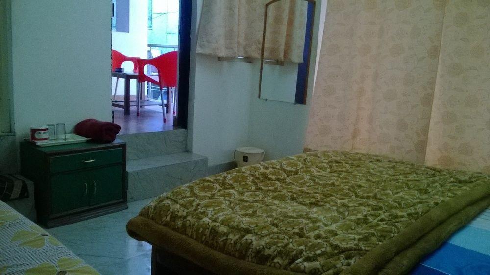 Shiv Shakti Hostel Rishikesh Exterior photo