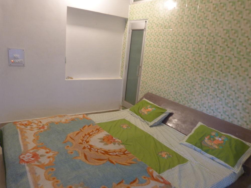 Shiv Shakti Hostel Rishikesh Exterior photo